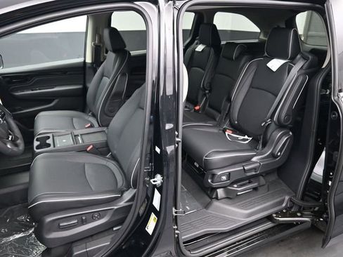 New 2026 Honda Odyssey Elite image 17