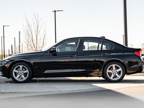 Used 2014 BMW 320i xDrive Sedan image 6