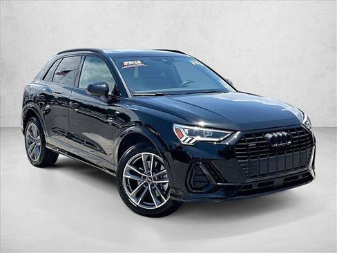 Used 2023 Audi Q3 2.0T Premium AWD/4WD image 12