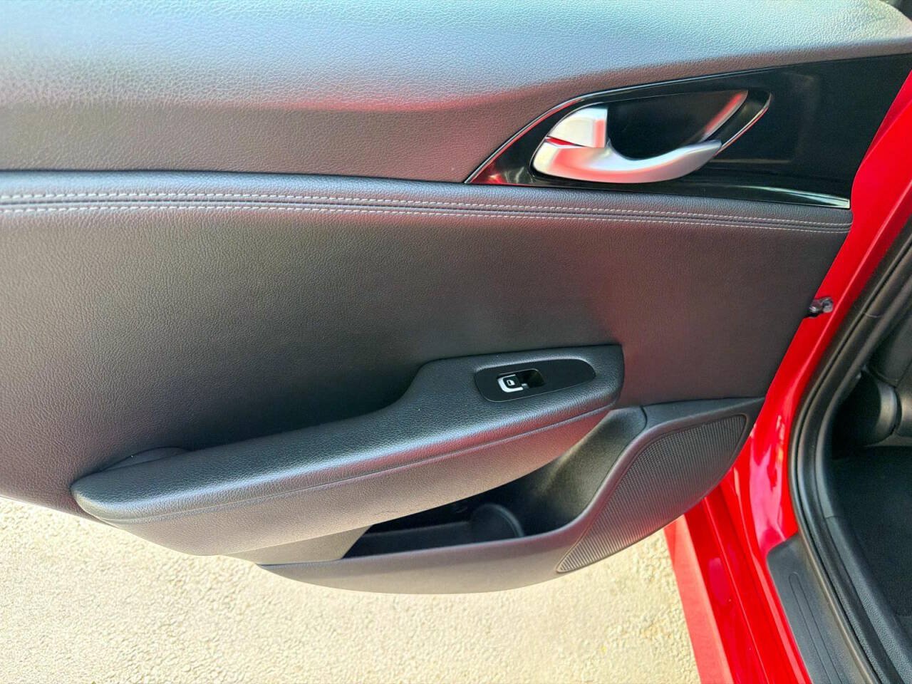 Used 2019 Kia Stinger AWD/4WD image 8