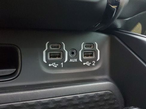 Used 2023 RAM 1500 Big Horn AWD/4WD image 31