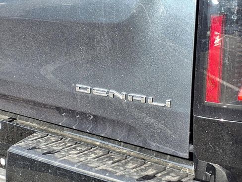 New 2025 GMC Sierra EV Denali image 7