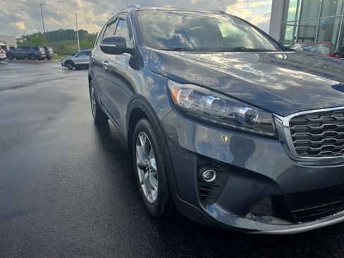 Used 2019 Kia Sorento EX FWD image 2