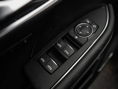 New 2026 Buick Envision Avenir image 17