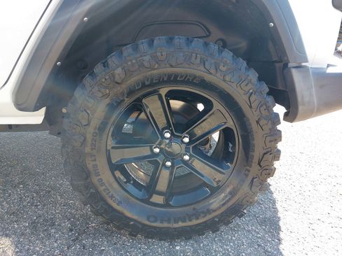 Used 2022 Jeep Wrangler Sport S w/ Sun And Sound Package image 34