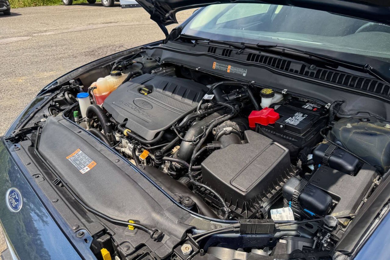 Used 2018 Ford Fusion SE w/ Fusion SE Technology Package FWD image 31