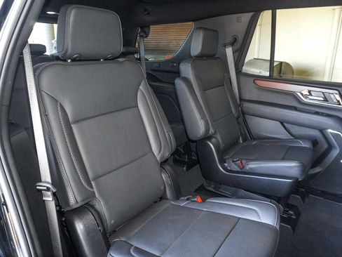 Used 2025 GMC Yukon Denali image 44