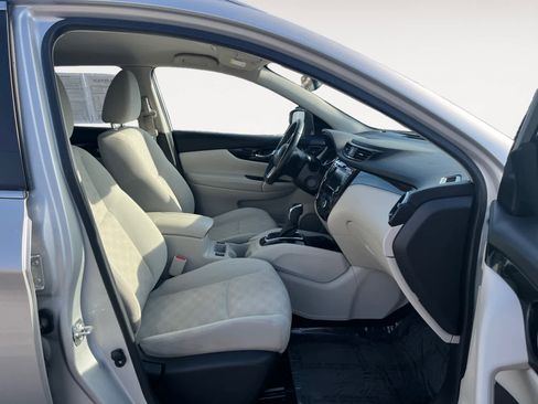 Used 2019 Nissan Rogue Sport SV w/ Technology Package image 15