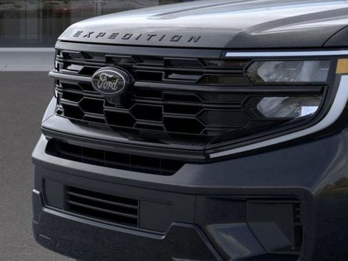New 2025 Ford Expedition Max Platinum w/ Stealth Performance Package image 17