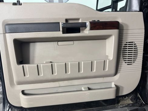 Used 2009 Ford F250 Lariat AWD/4WD image 32