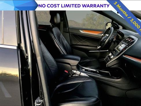 Used 2019 Lincoln MKC Select image 7