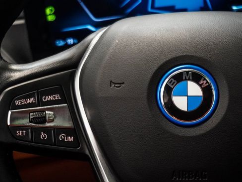 Used 2023 BMW i4 eDrive40 w/ Premium Package RWD image 16