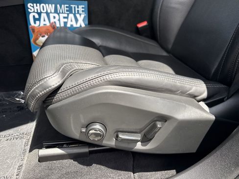 Certified 2023 Volvo XC60 B5 Ultimate w/ Climate Package FWD image 39