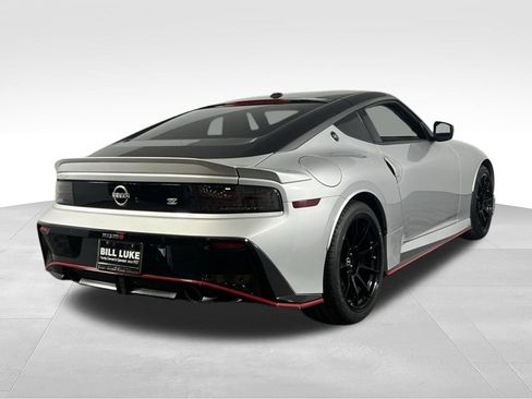 Used 2025 Nissan Z NISMO w/ Floor Mat Package RWD image 6