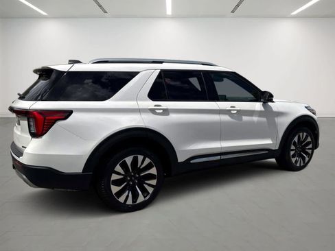 Used 2025 Ford Explorer Platinum w/ LUX Leather Package AWD/4WD image 4