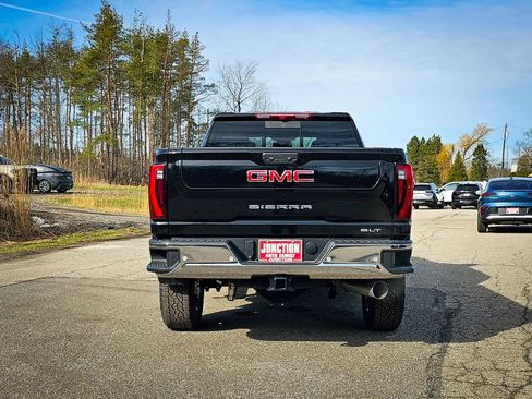 New 2026 GMC Sierra 2500 SLT w/ Max Trailering Package AWD/4WD image 5
