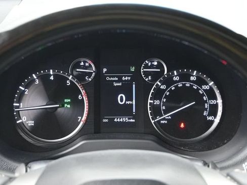 Used 2022 Lexus GX 460 Premium w/ Premium Package AWD/4WD image 12