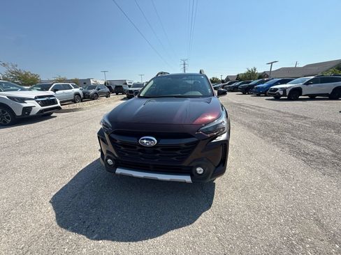 Certified 2025 Subaru Outback Limited AWD/4WD image 7