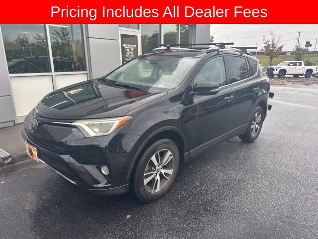 Used 2018 Toyota RAV4 XLE w/ Plus Extra Value Package AWD/4WD image 1