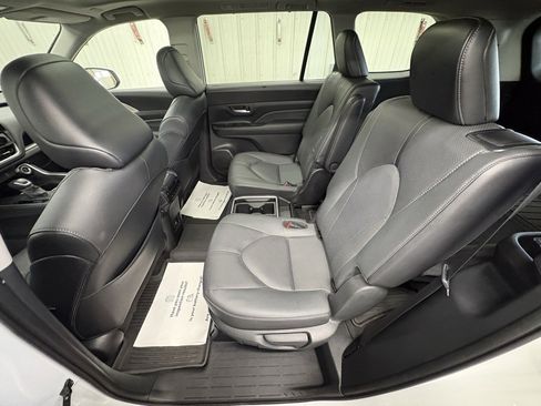 Certified 2024 Toyota Grand Highlander Limited image 10