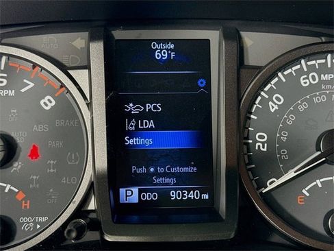 Certified 2020 Toyota Tacoma TRD Off-Road w/ TRD Premium Off Road Package image 12