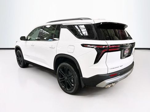 New 2026 Chevrolet Traverse LT w/ LPO, Floor Liner Package AWD/4WD image 8