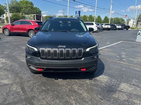 Used 2022 Jeep Cherokee Trailhawk w/ Technology Group B AWD/4WD image 2