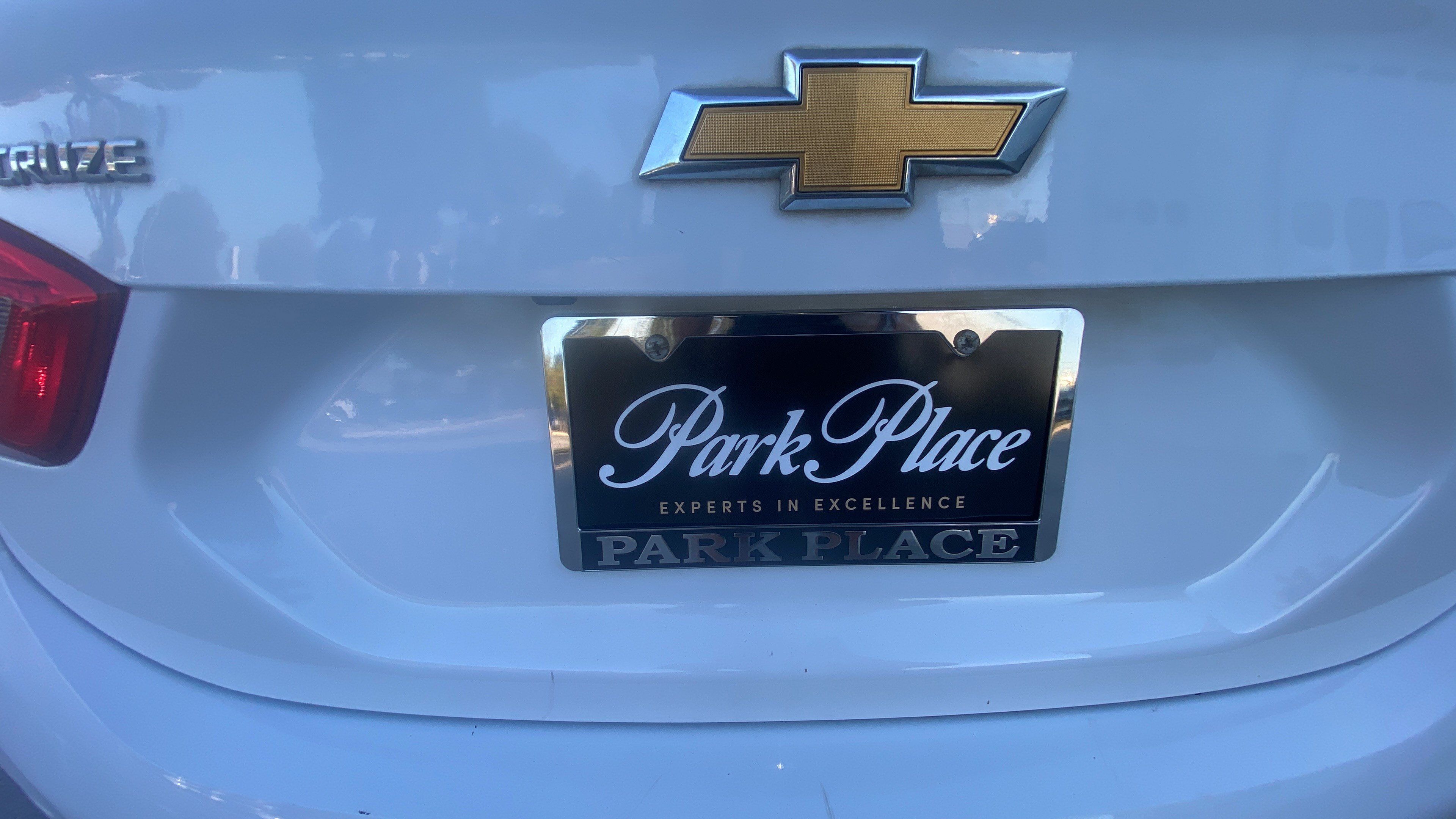 Used 2019 Chevrolet Cruze LT FWD image 28