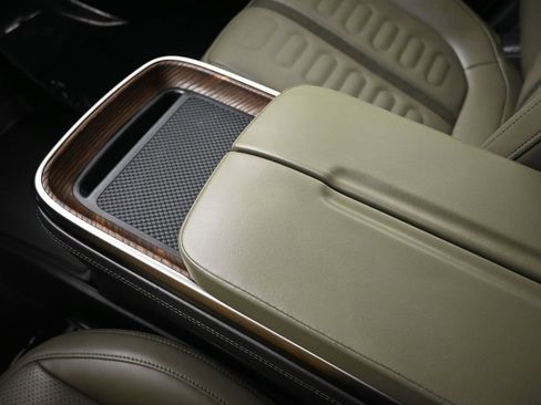 Used 2023 Rivian R1T Adventure image 43