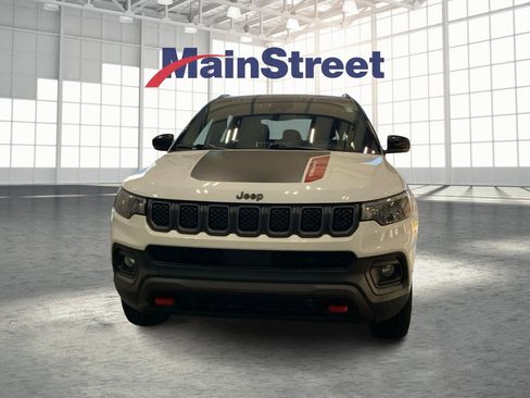 Used 2023 Jeep Compass Trailhawk image 8