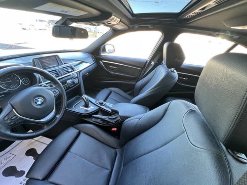 Used 2018 BMW 330i 330i 4dr Sedan image 12