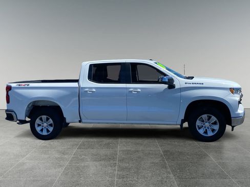 Used 2025 Chevrolet Silverado 1500 LT AWD/4WD image 6