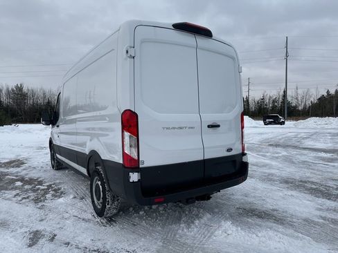 New 2025 Ford Transit 250 148 Medium Roof RWD image 17
