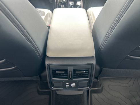 Certified 2026 Subaru Forester Premium AWD/4WD image 29