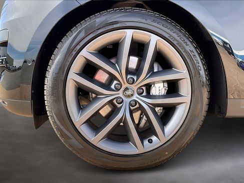 Certified 2025 Land Rover Range Rover Sport SE image 8