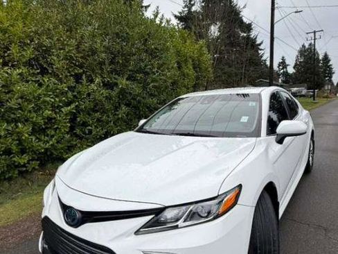 Used 2023 Toyota Camry LE FWD image 5