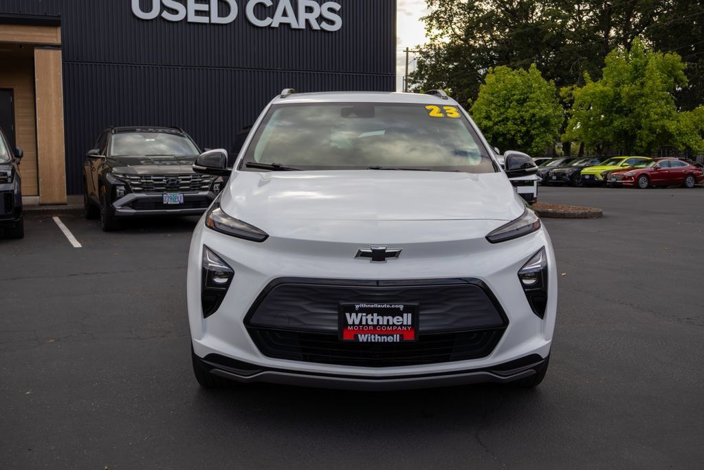 Used 2023 Chevrolet Bolt EUV LT FWD image 4