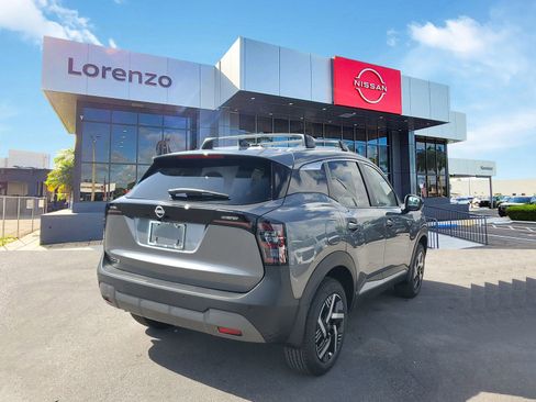 New 2026 Nissan Kicks SV image 4