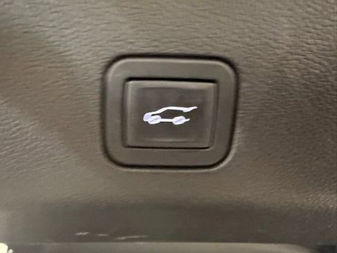 Certified 2024 GMC Yukon AT4 w/ AT4 Premium Package image 9