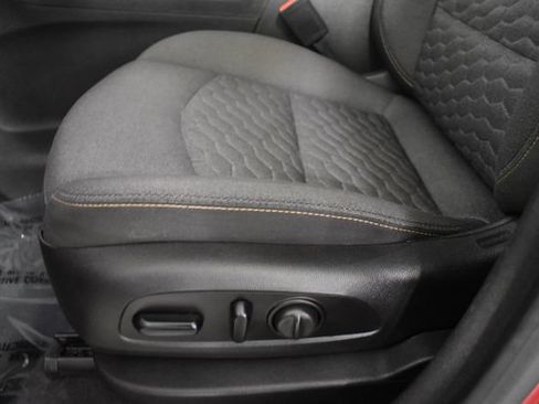 Used 2018 Chevrolet Equinox LT AWD/4WD image 12