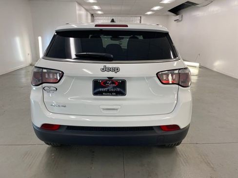 New 2025 Jeep Compass Sport image 7