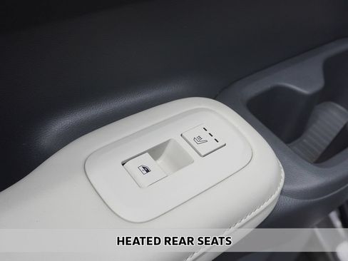 Used 2024 Hyundai Santa Fe Calligraphy AWD/4WD image 11