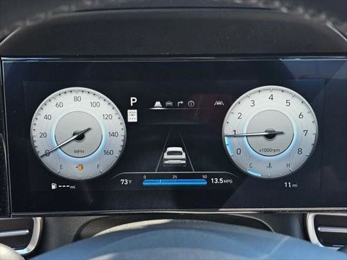 New 2025 Hyundai Elantra Limited FWD image 18