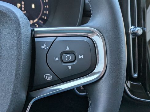 Used 2024 Volvo XC40 B5 Ultimate w/ Protection Package Premier AWD/4WD image 16