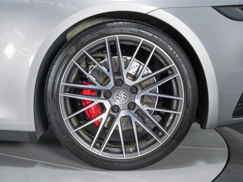 Used 2023 Porsche 911 Carrera 4S AWD/4WD image 19