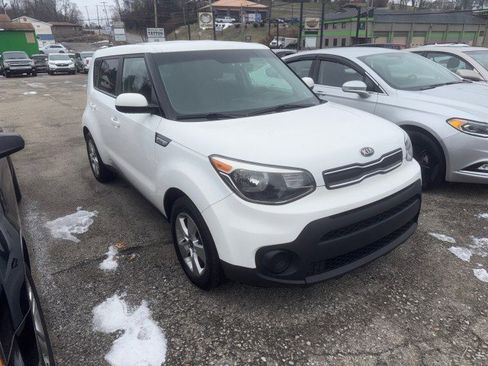 Used 2018 Kia Soul w/ Convenience Package image 1