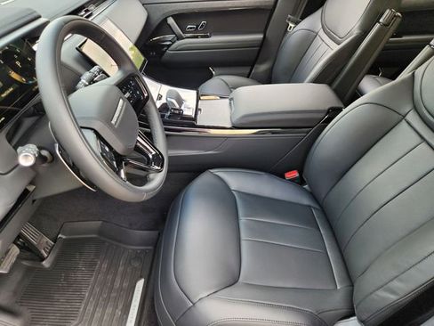 New 2026 Land Rover Range Rover Sport Dynamic SE AWD/4WD image 13