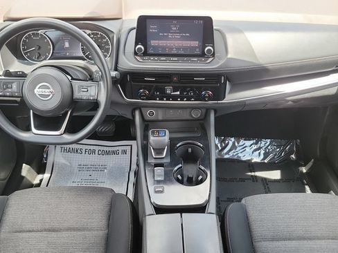 Used 2021 Nissan Rogue SV FWD image 16