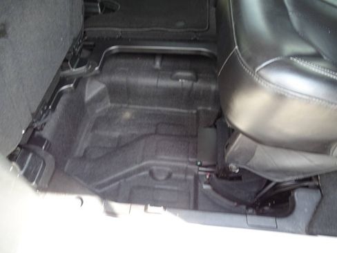 Used 2024 Chrysler Pacifica Touring-L FWD image 35