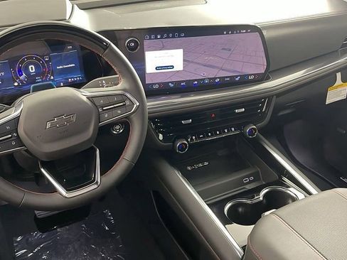 New 2025 Chevrolet Suburban RST w/ Advanced Technology Package image 15